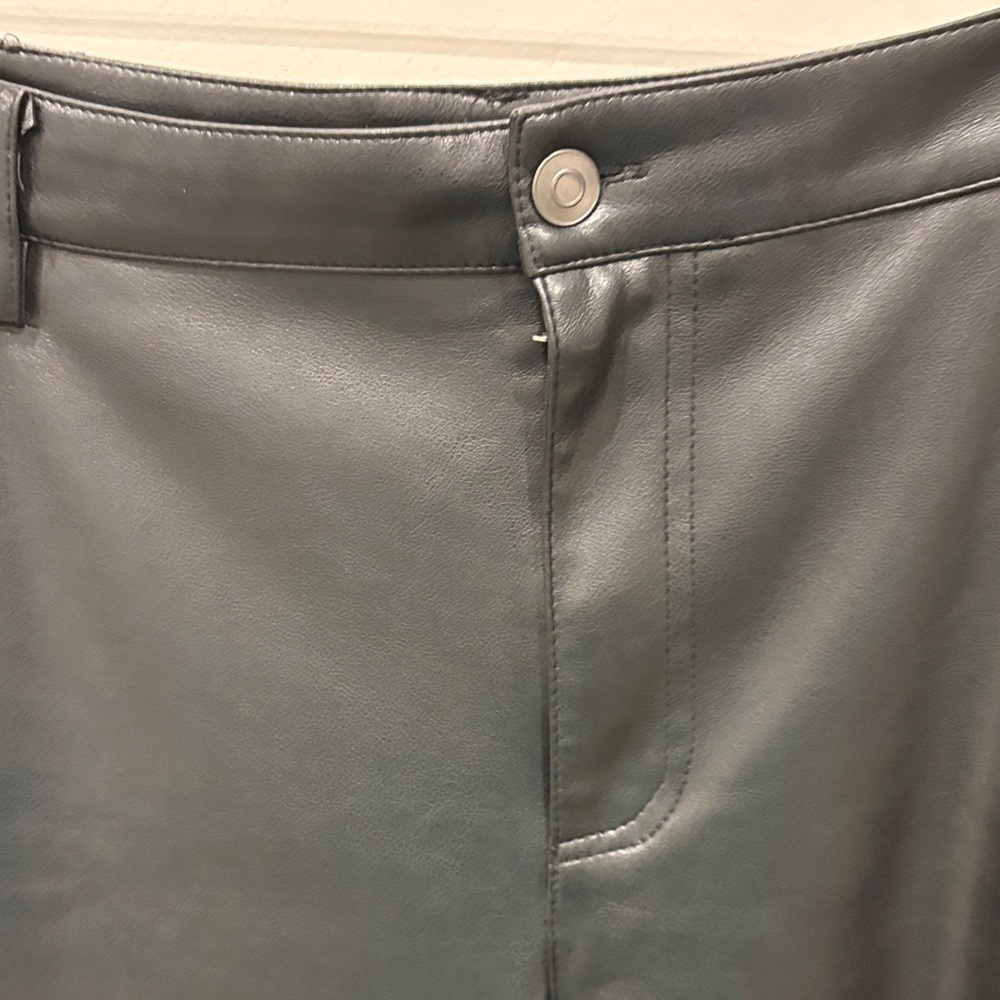 Black Cargo Pants - Picture 3 of 5